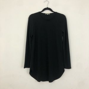 Joan Vass NY Women’s black stretchy long sleeve tunic top - size Medium